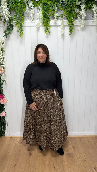 Leopard skirt onesize 18-26 £22.99