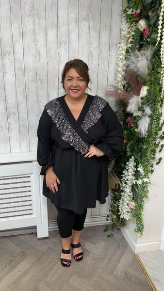 Tia onesize 18-24 £25.99