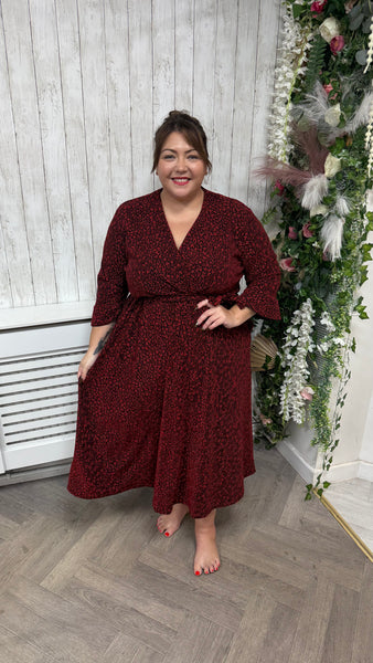 Kelly 16-28. Magic dress