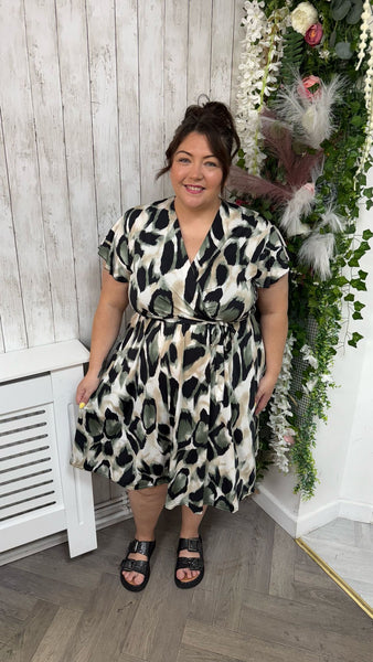 Ivy Onesize 16-28 £28.99