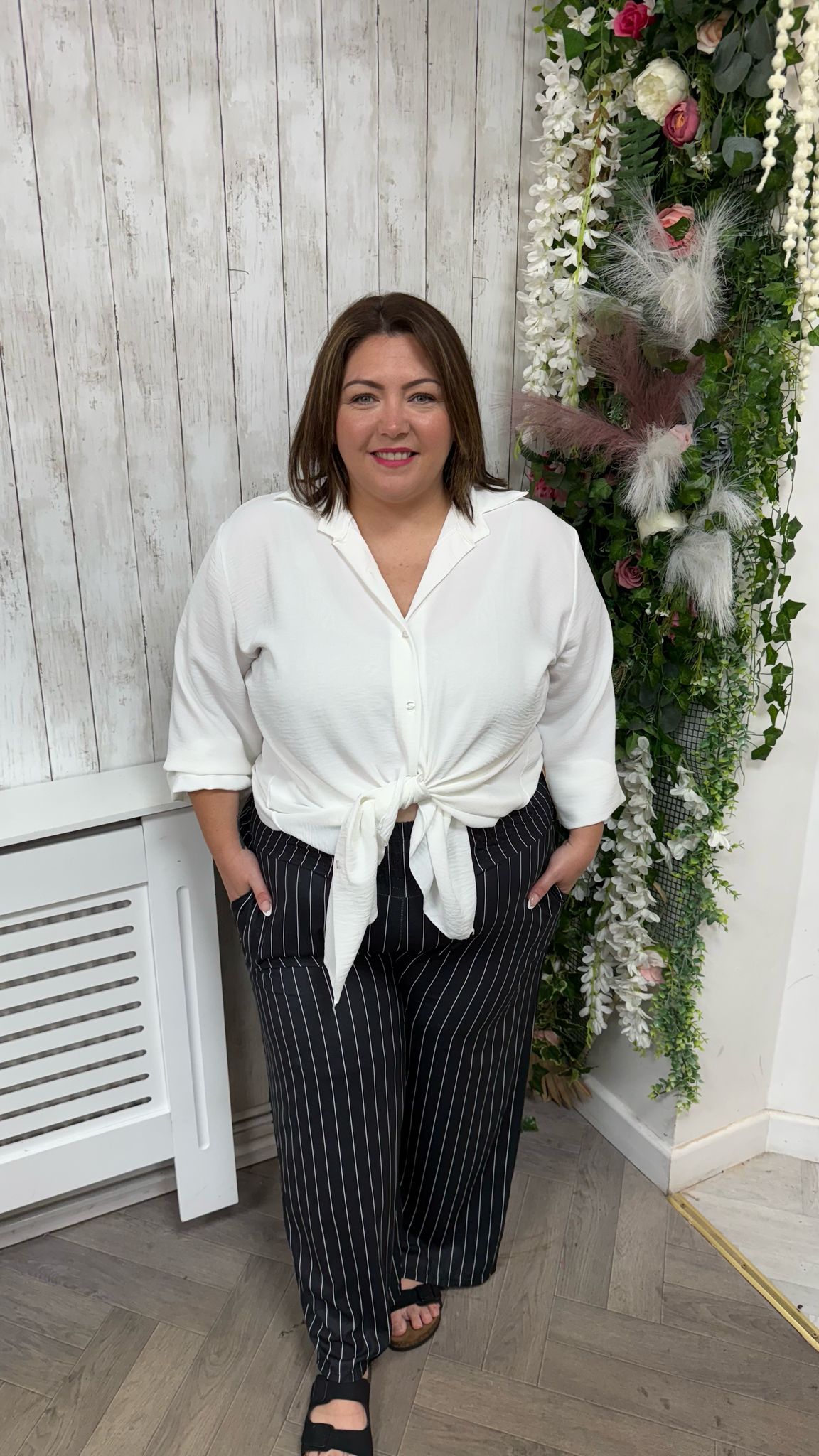 Pinstripe Wide-leg-trousers black onesize 16-24 £21.99