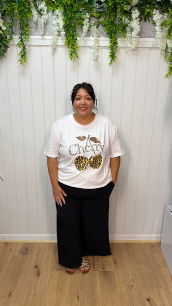T-shirt onesize 18-24 £17.99
