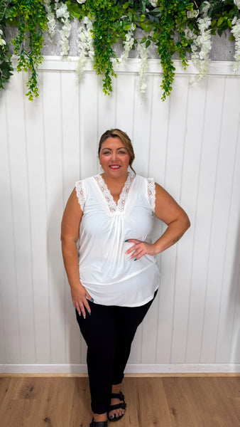 Polly Onesize 16-24 £12.99