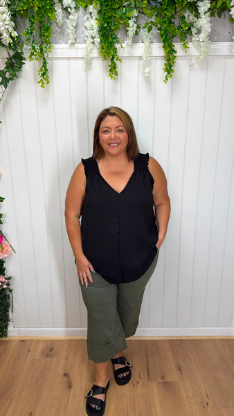 Leanne Onesize 16-24 £21.99