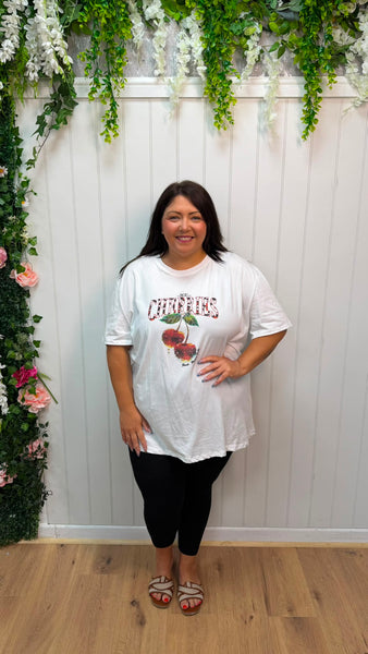 Cherries T-shirt onesize 16-24 £17.99