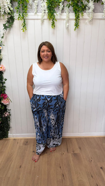 Bethan onesize 16-24 £21.99