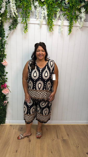 Ruth trousers black onesize 16-20 £15.99