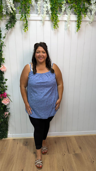 Vest onesize 18-24 £17.99