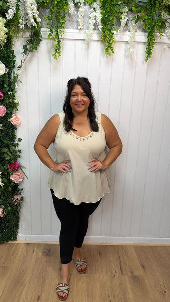 Holly vest onesize 16-26 £17.99