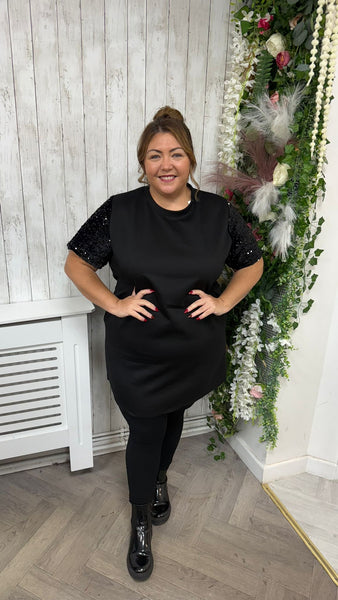 Emily onesize 16-22/24 £23.99