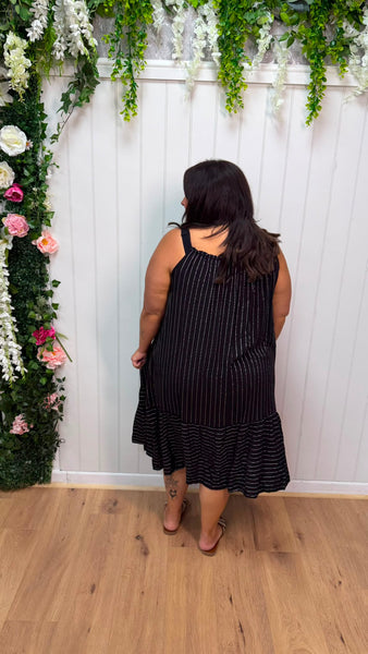 Leanne Onesize 16-24 £19.99