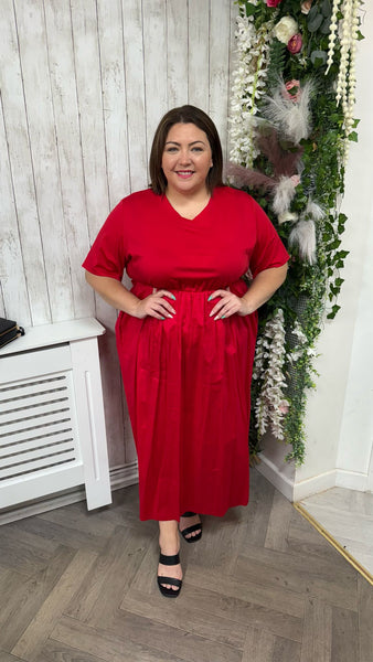 Laura Red Onesize 16-26 £28.99