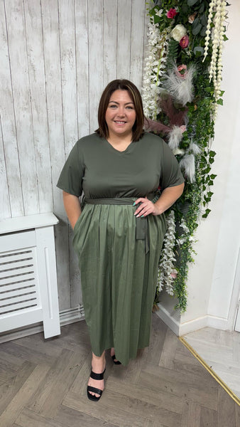 Laura khaki Onesize 16-26 £28.99