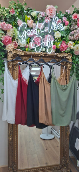 Cami Vest onesize 18 -26 £15.99