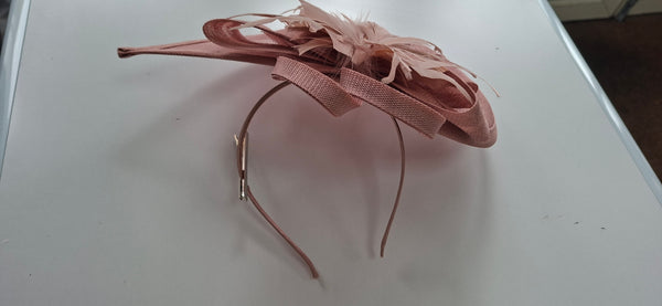 Fascinator blush £8