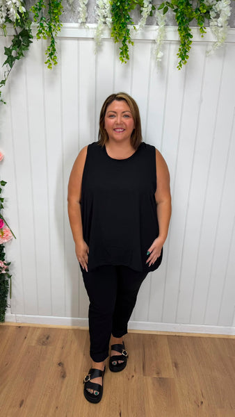 Lola onesize 18-26 £18.99
