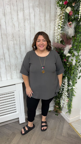 Amy Onesize 16-22 £18.99