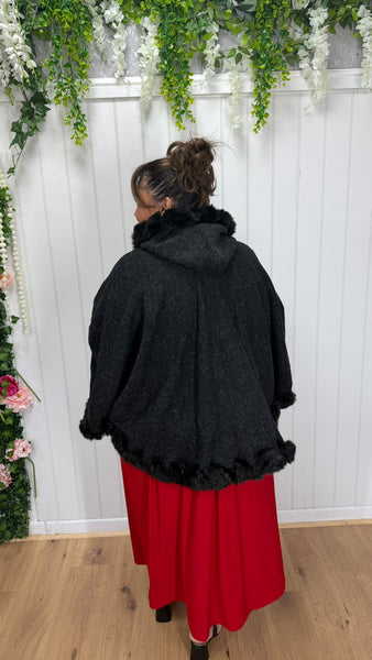 Shayla freesize cape £19.99