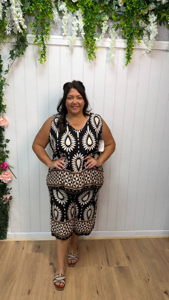 Ruth trousers black onesize 16-20 £15.99