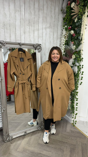 Laura Trench onesize 16-24 £29.99