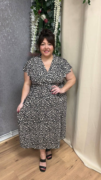 Yazmin onesize 16-28 £29.99