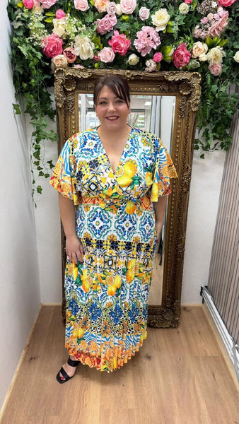 Holly Onesize 18-26 £20