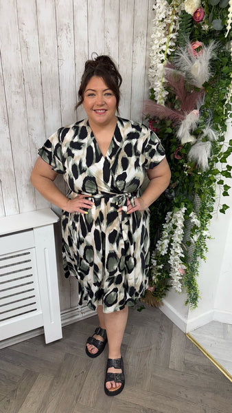 Ivy Onesize 16-28 £28.99