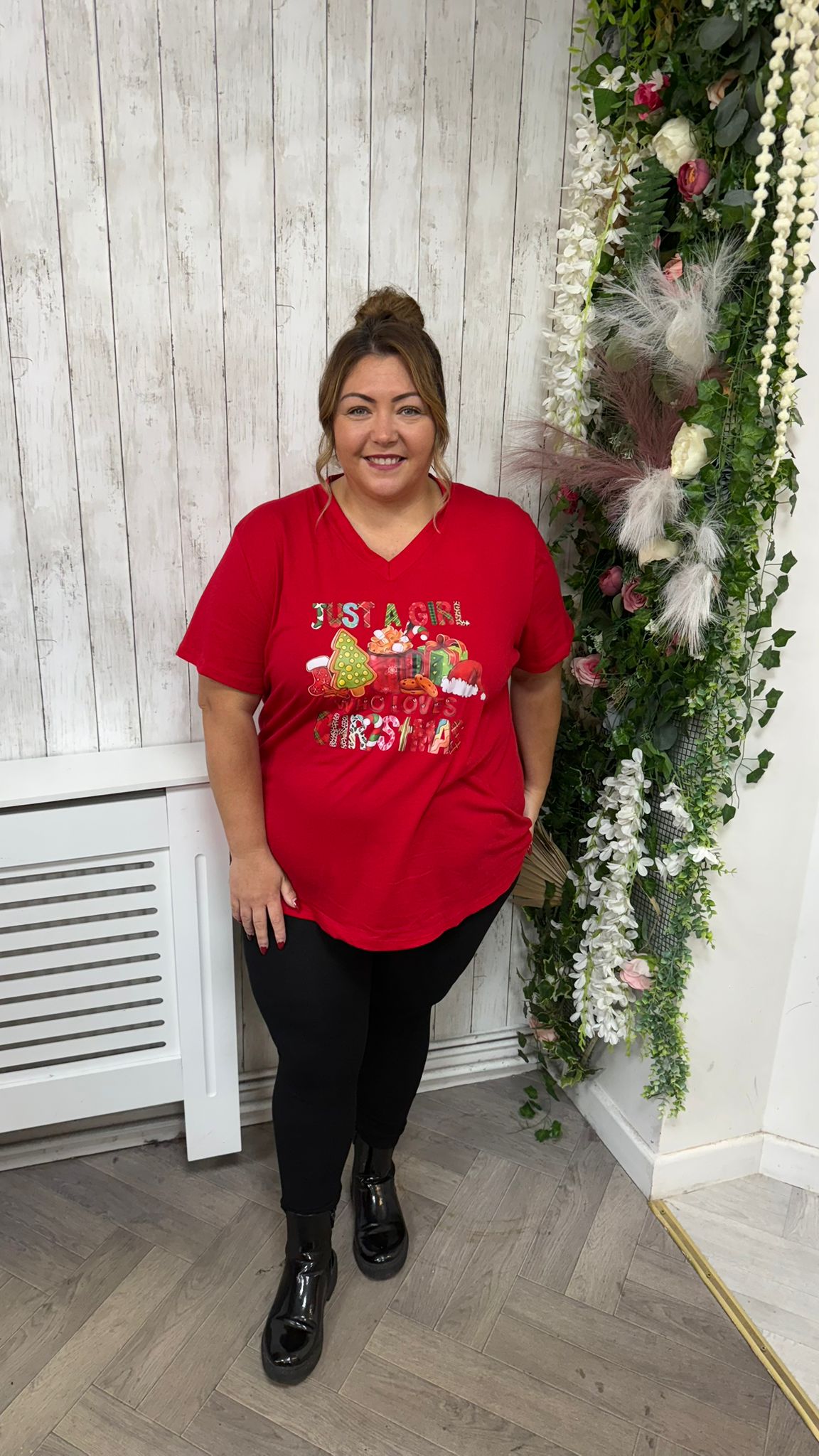 Just a girl who loves Christmas Onesize 16-24 £17.99