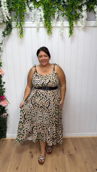 Lisa onesize 18-26 £21.99