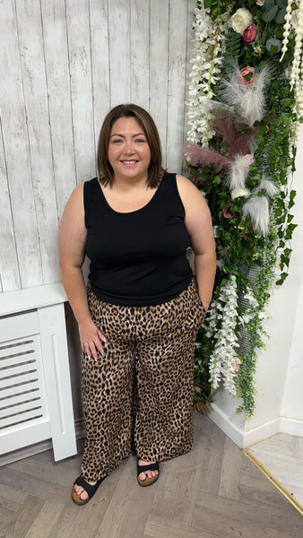 Leopard tan Wide leg trousers Onesize 16-24 £21.99
