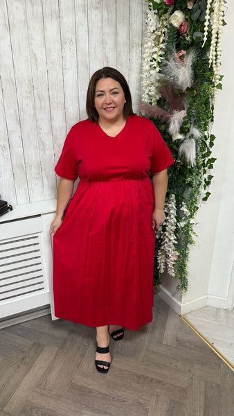 Laura Red Onesize 16-26 £28.99