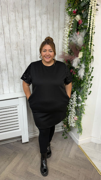 Emily onesize 16-22/24 £23.99