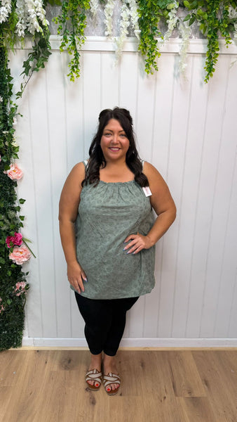Vest onesize 18-24 £17.99