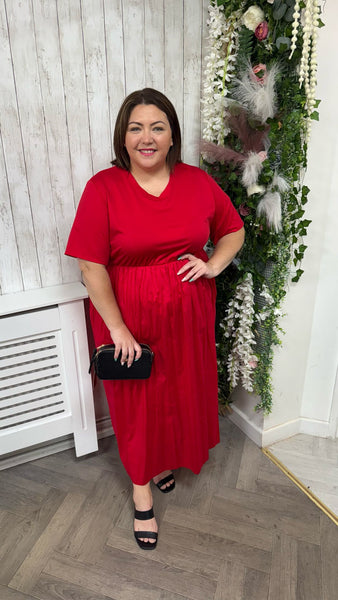 Laura Red Onesize 16-26 £28.99