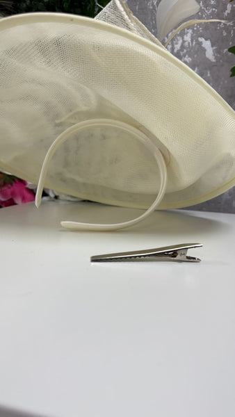 Fascinator £15.99