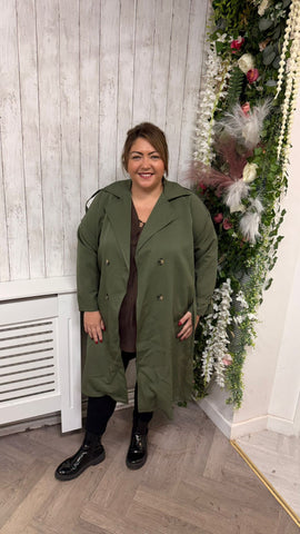 Trench coat onesize 16-24 £29.99