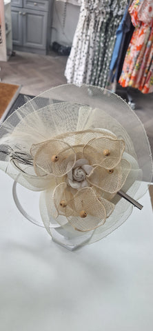 Fascinators £6