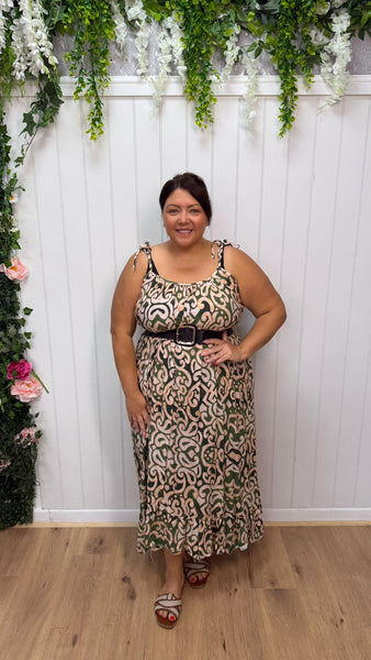 Lisa onesize 18-26 £21.99