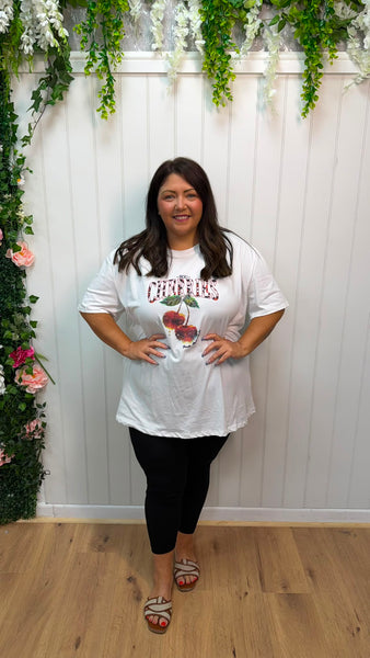 Cherries T-shirt onesize 16-24 £17.99