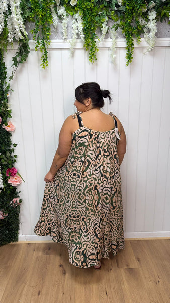 Lisa onesize 18-26 £21.99