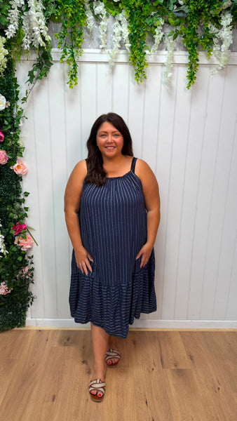 Leanne Onesize 16-24 £19.99
