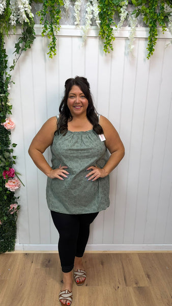 Vest onesize 18-24 £17.99