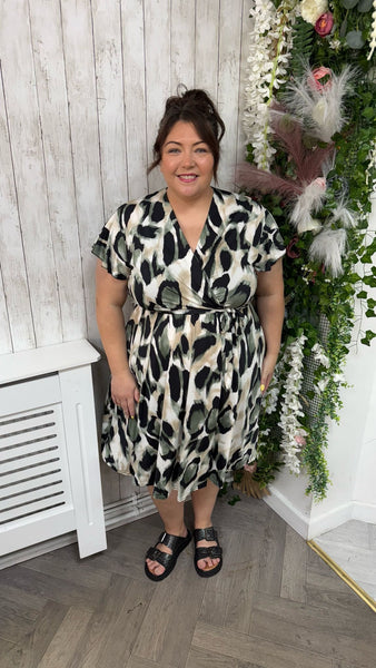 Ivy Onesize 16-28 £28.99
